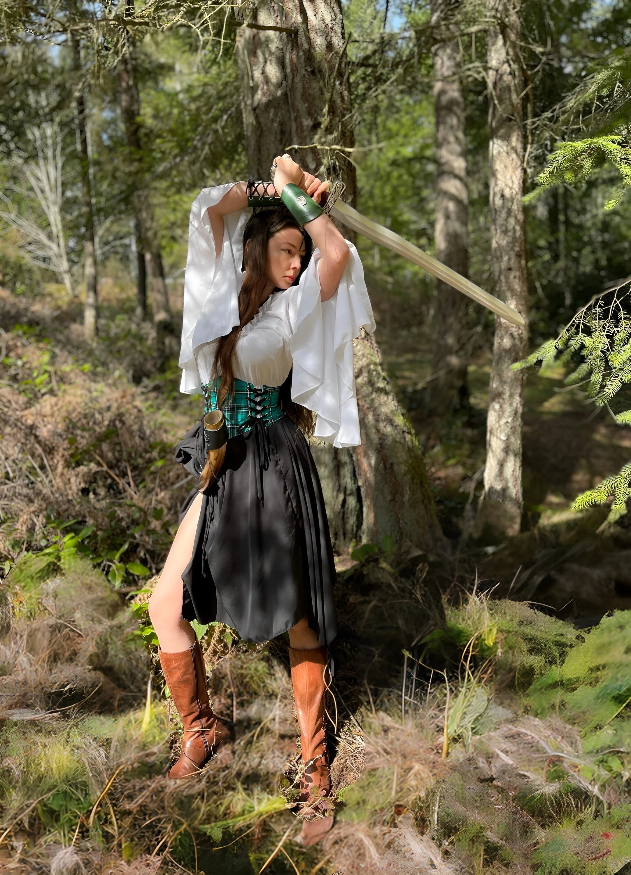 Women’s Warrior Scottish Renaissance Faire Costume 3-Piece Dress includes Cincher Sgàthach “the Shadowy One” Cosplay Reminisce Brand